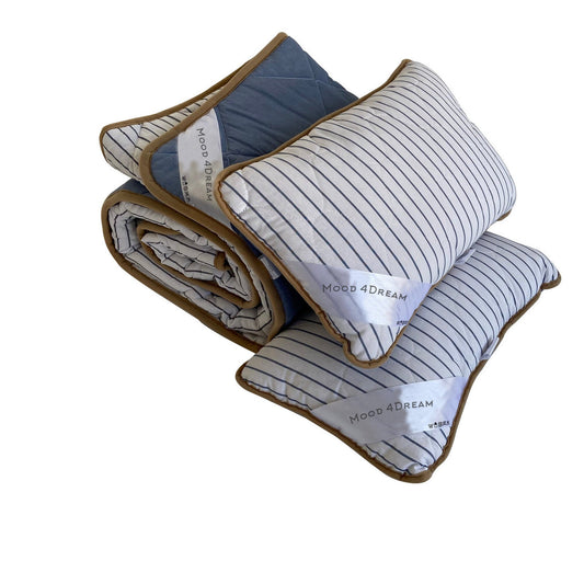 All Season Standard Bedding Set 100% Merino Wool Filled | Blue and White | Comforter and Pillows | Ideal Gift Microclimate Wool Bedding